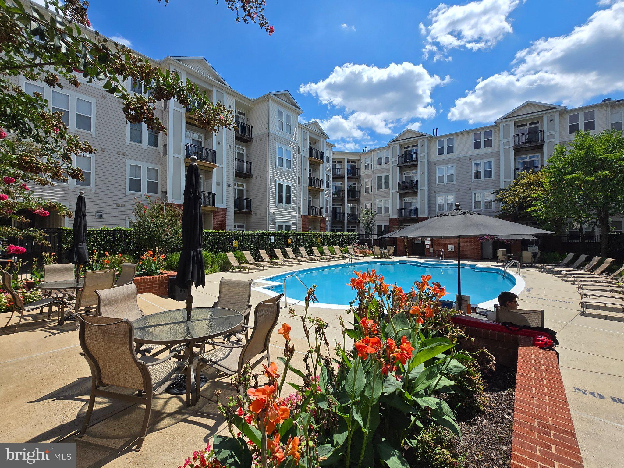 2665 PROSPERITY AVENUE 318