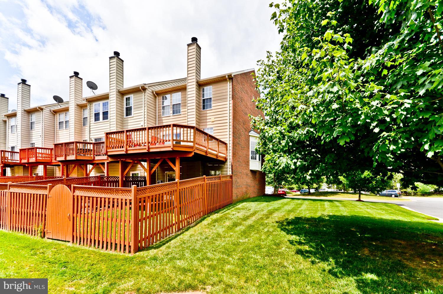 MANCHESTER LAKES - Residential