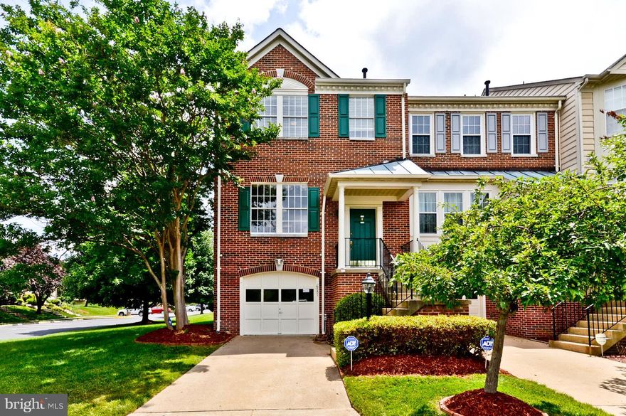 Rare All Brick End Unit townhouse walking distance to Kingstowne Town Center. 3 bed 2 bath with a garage.  High ceilings on the main floor and gorgeous vaulted ceilings in the master. Large  Fenced yard with Patio and Deck perfect for entertaining. Loads of extra parking near the house. Pool, sport courts and gym all part of neighborhood amenities. Near Metro and all commuter routes. New HVAC & WH