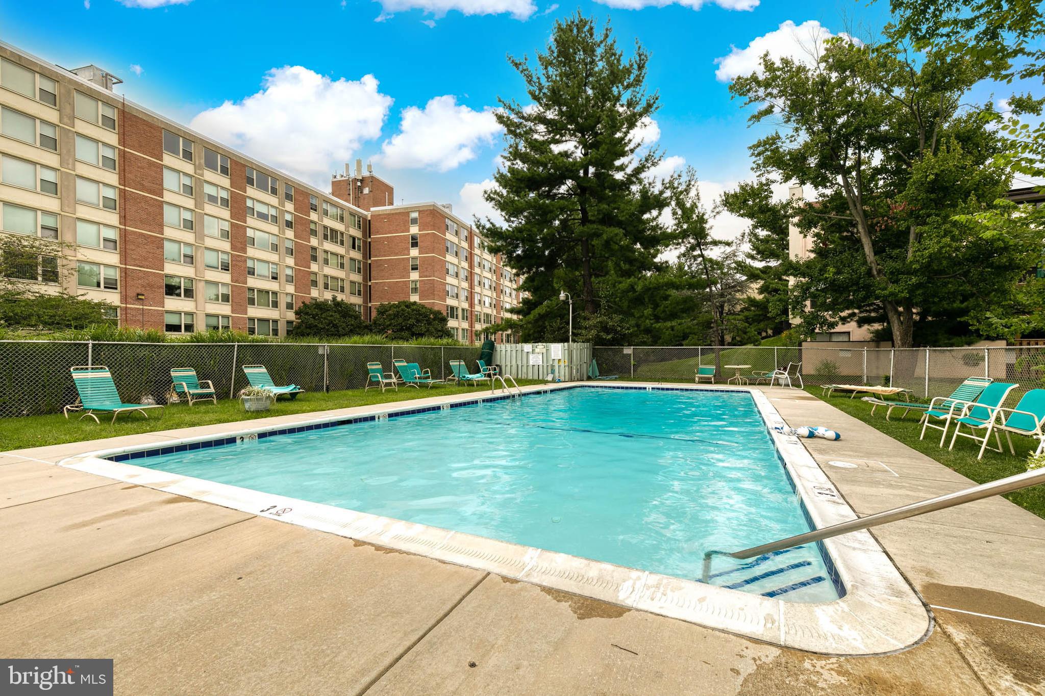 ROLAND PARK - Residential