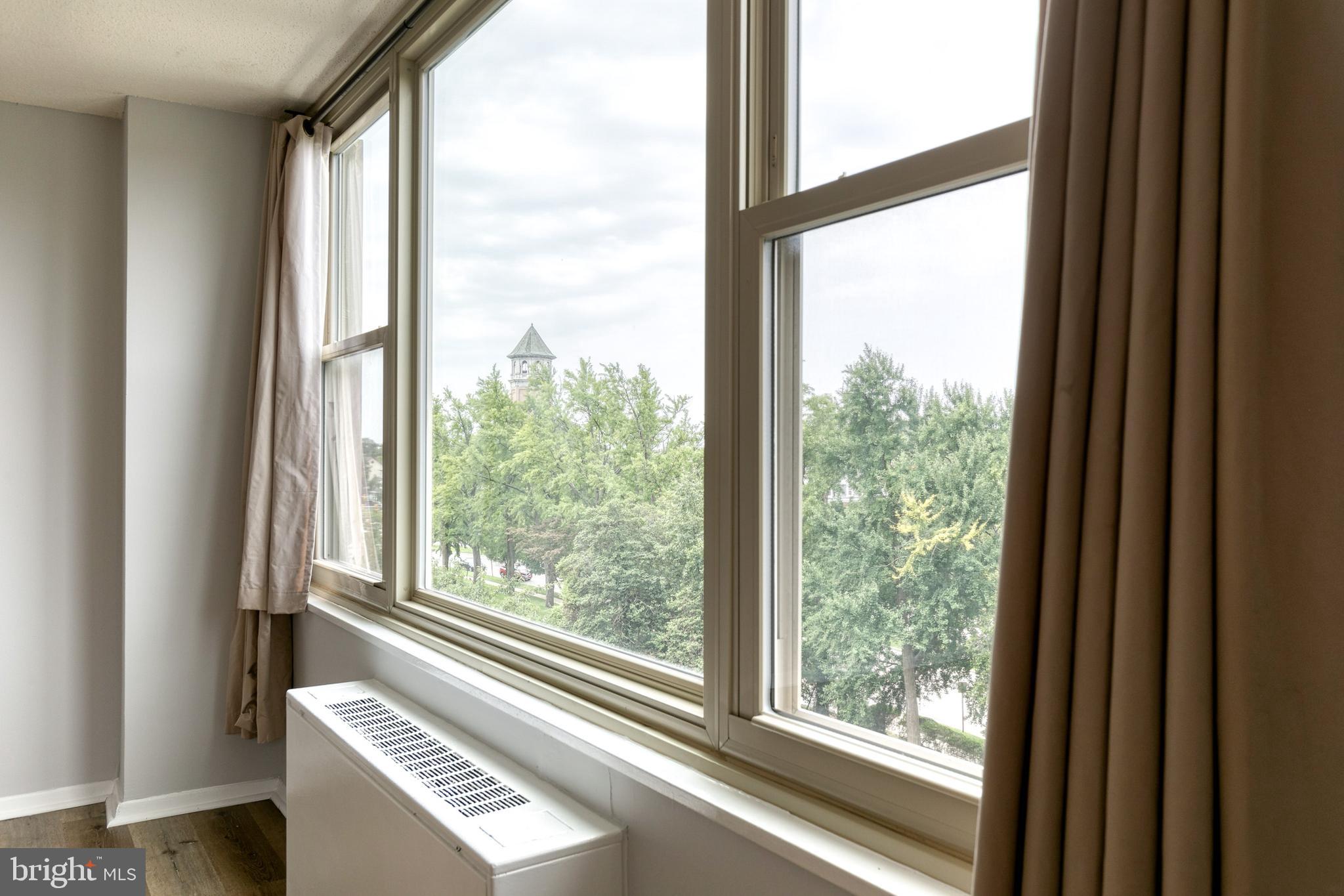 ROLAND PARK - Residential