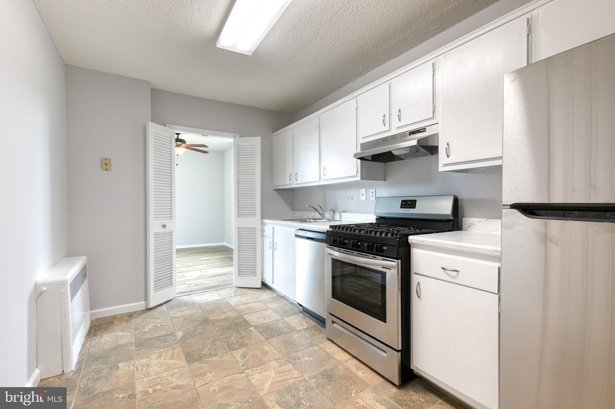 ROLAND PARK - Residential