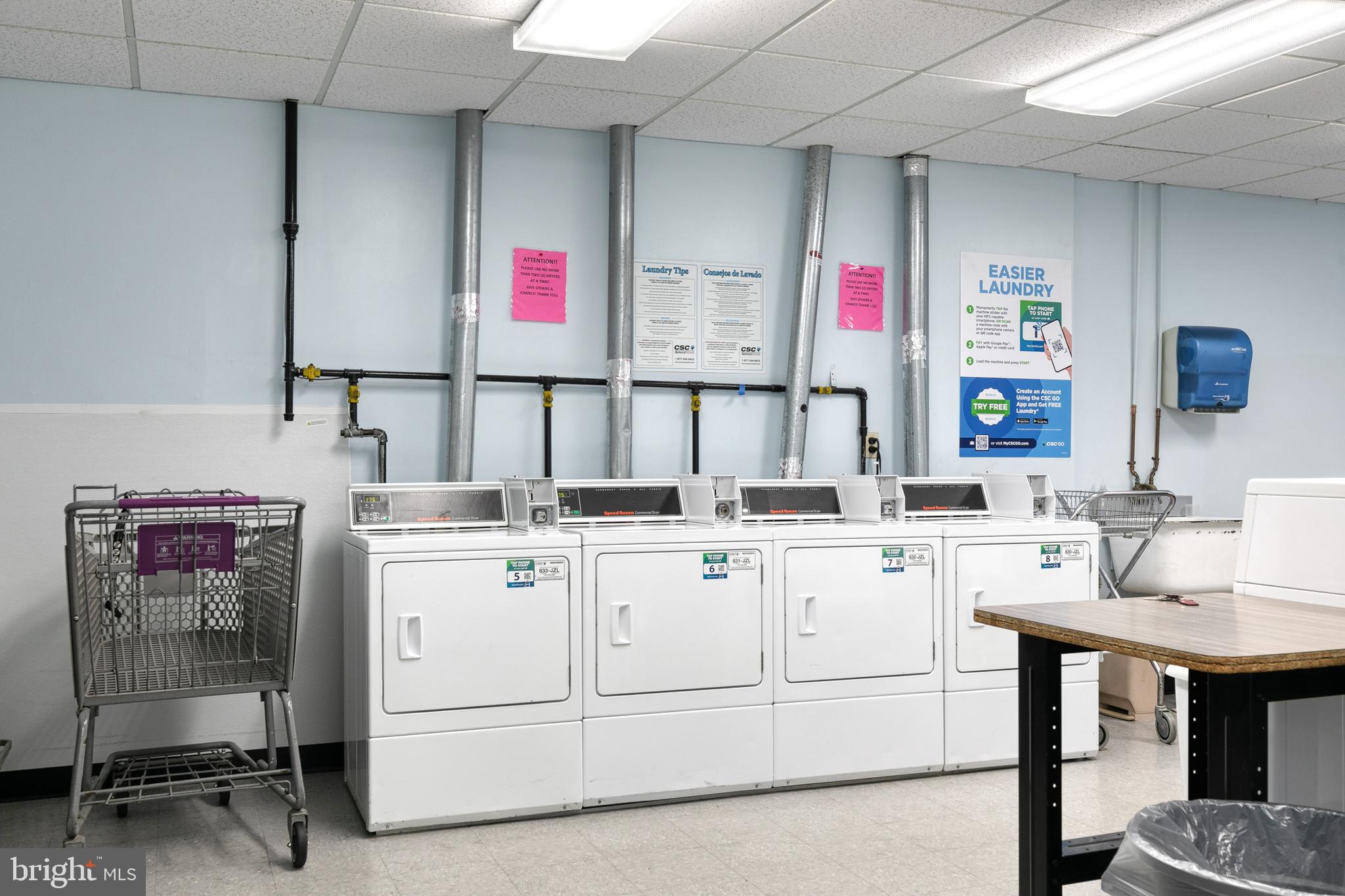 ROLAND PARK - Residential