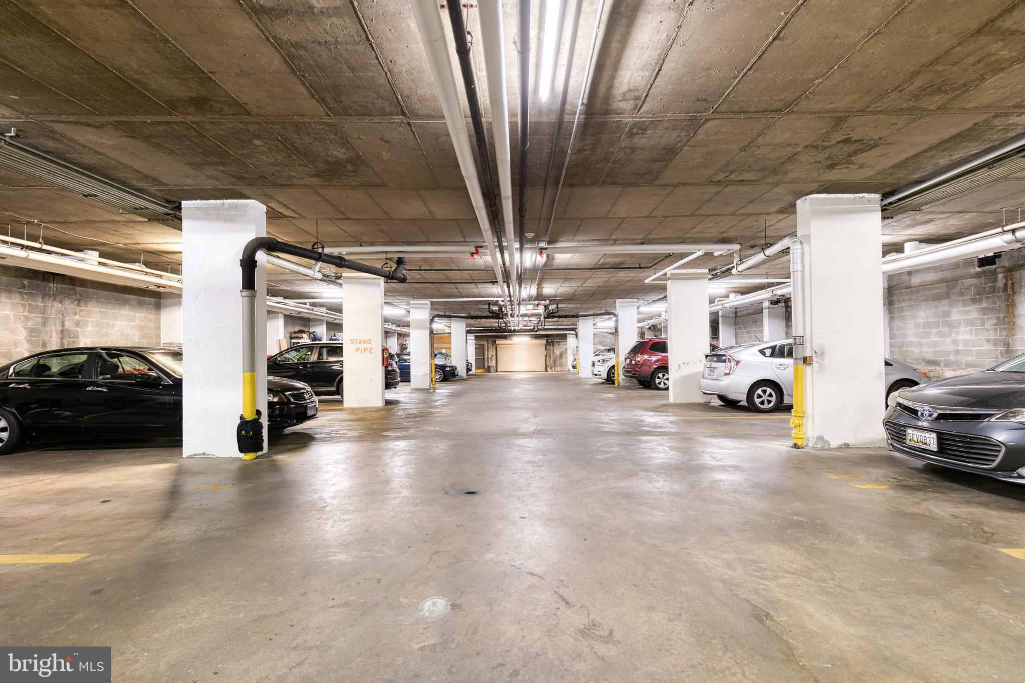 ROLAND PARK - Residential