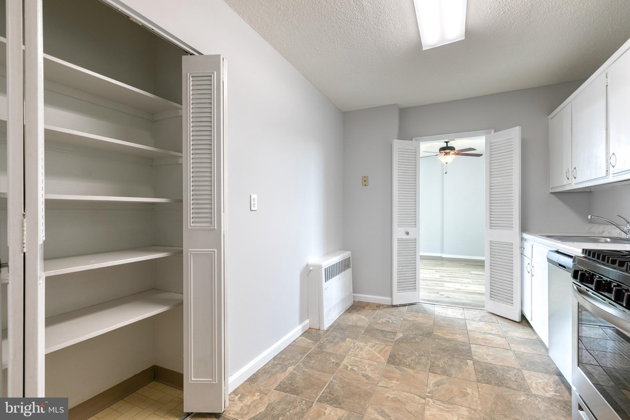 ROLAND PARK - Residential