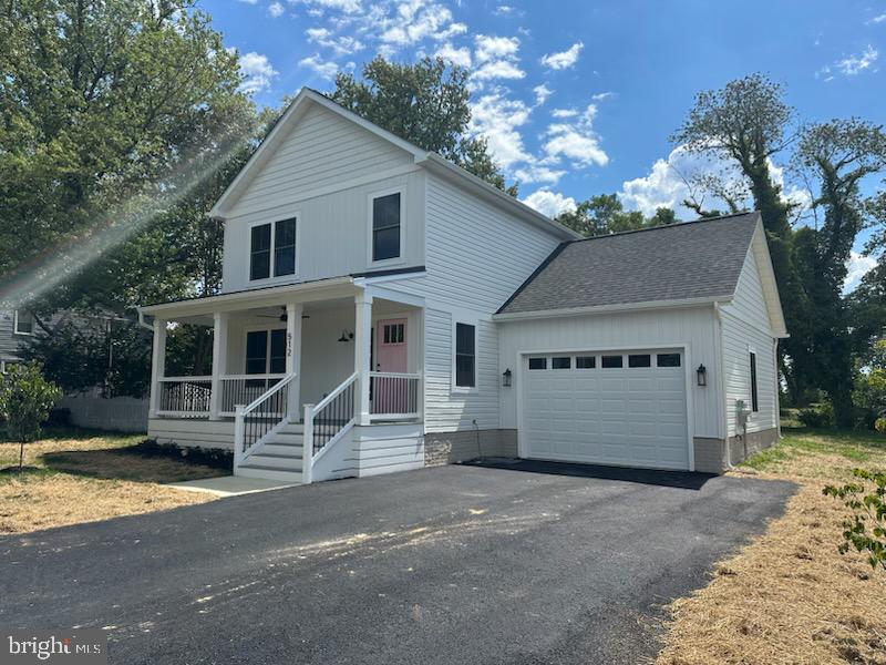 COLONIAL BEACH - Residential Lease