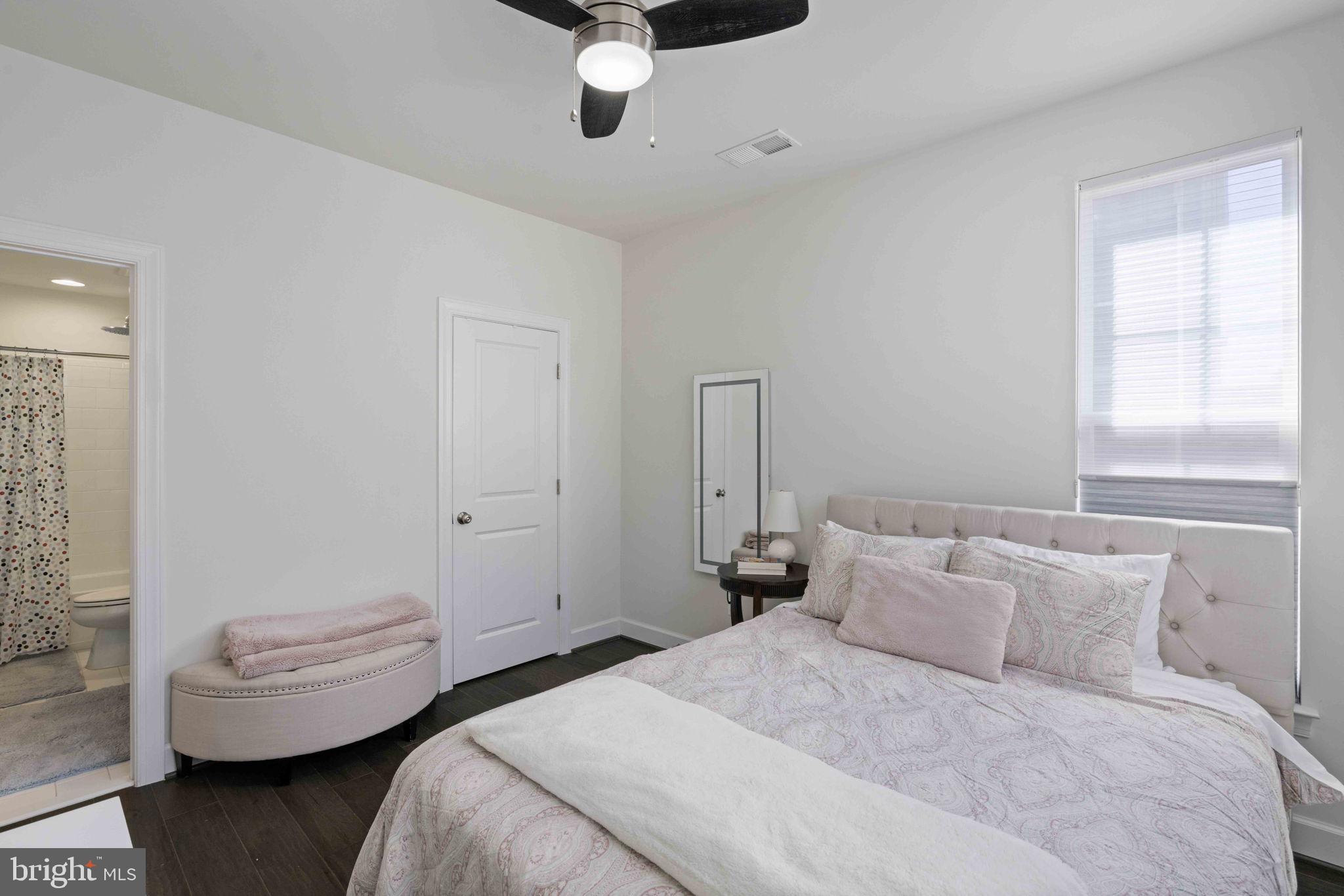 BELMONT BAY - Residential