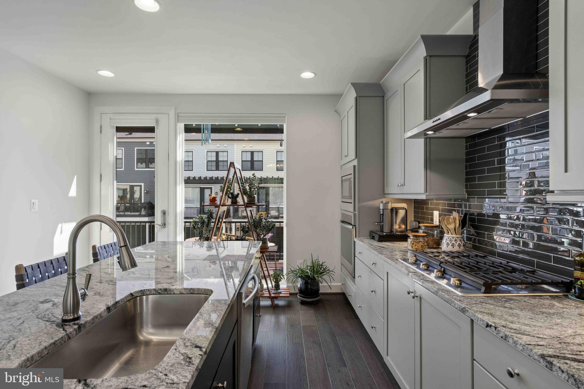 BELMONT BAY - Residential