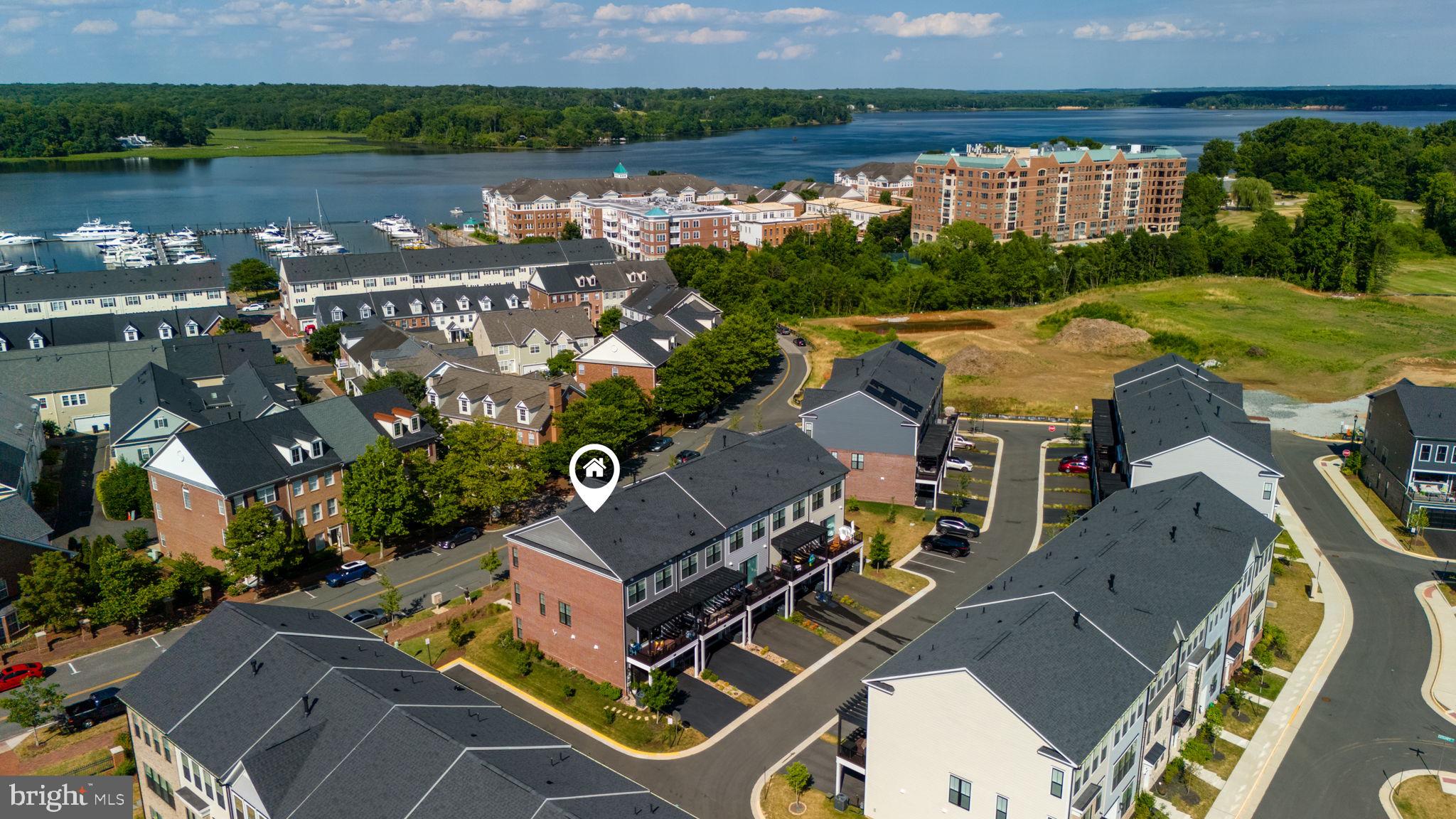 BELMONT BAY - Residential