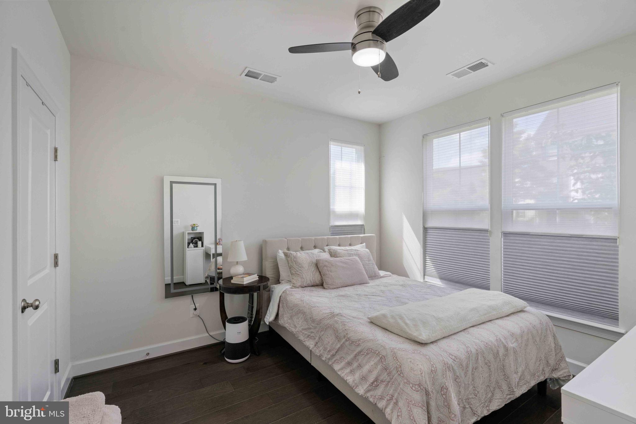 BELMONT BAY - Residential