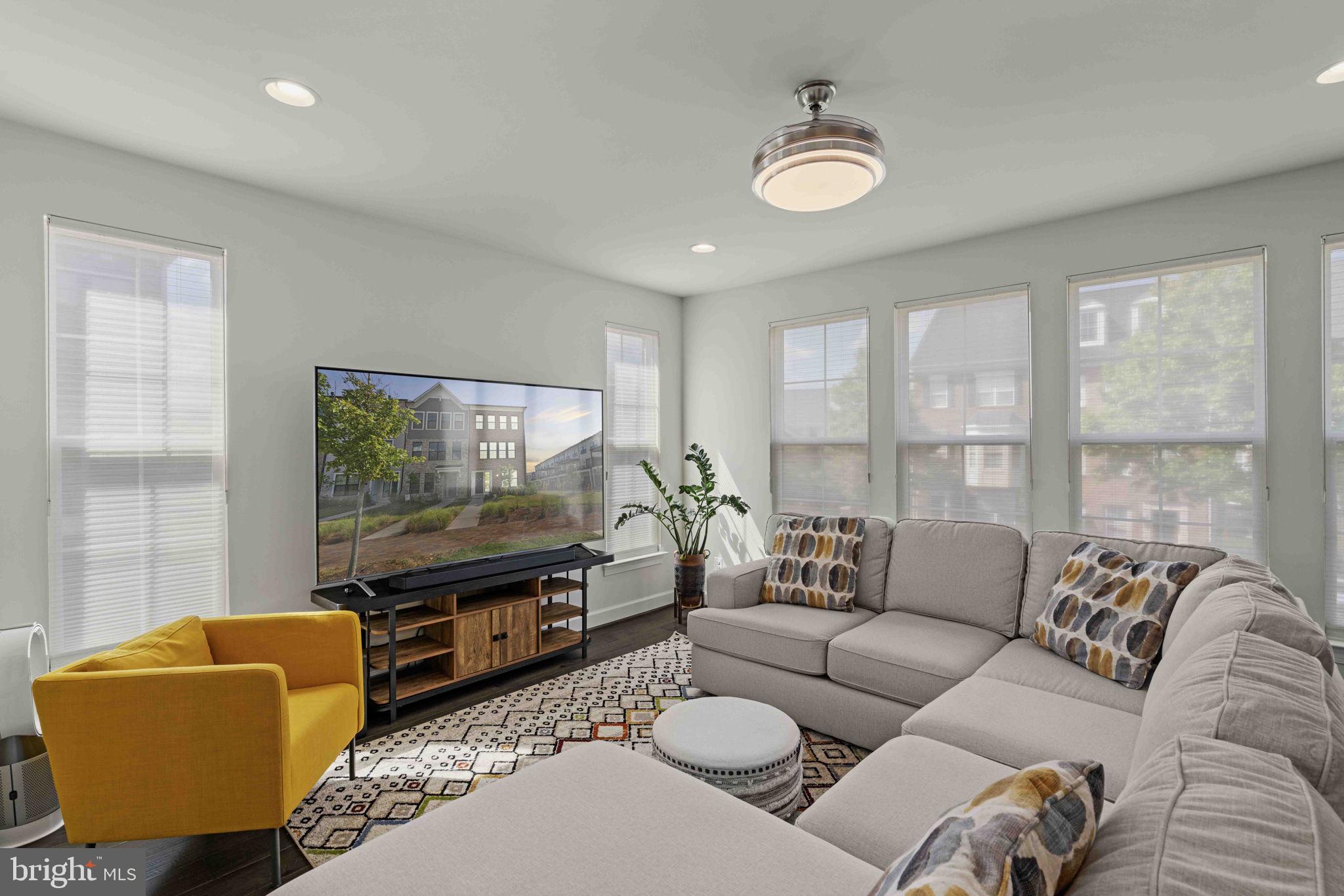 BELMONT BAY - Residential