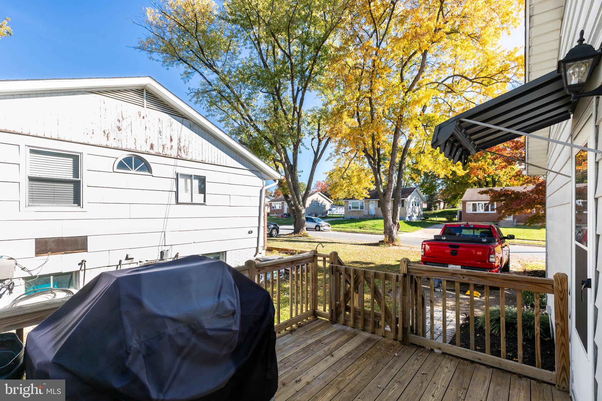 COUNTRY CLUB ESTATES - Residential