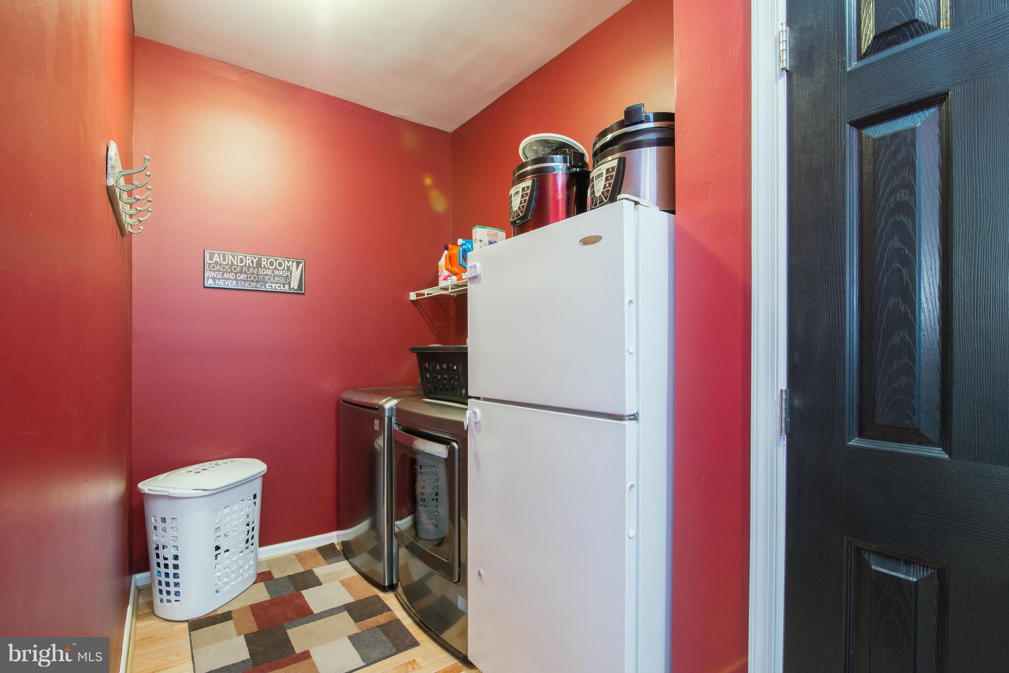 SPRUCE HILL ESTATES - Residential