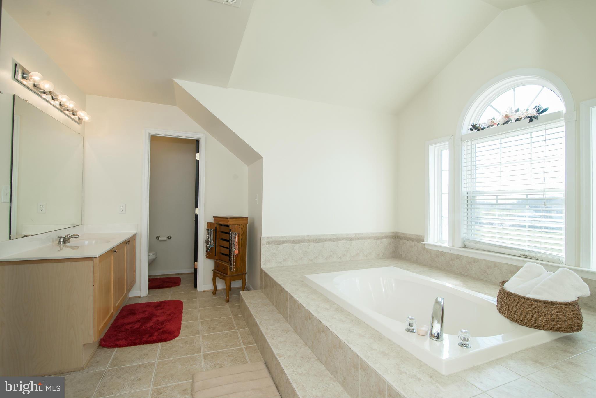 SPRUCE HILL ESTATES - Residential