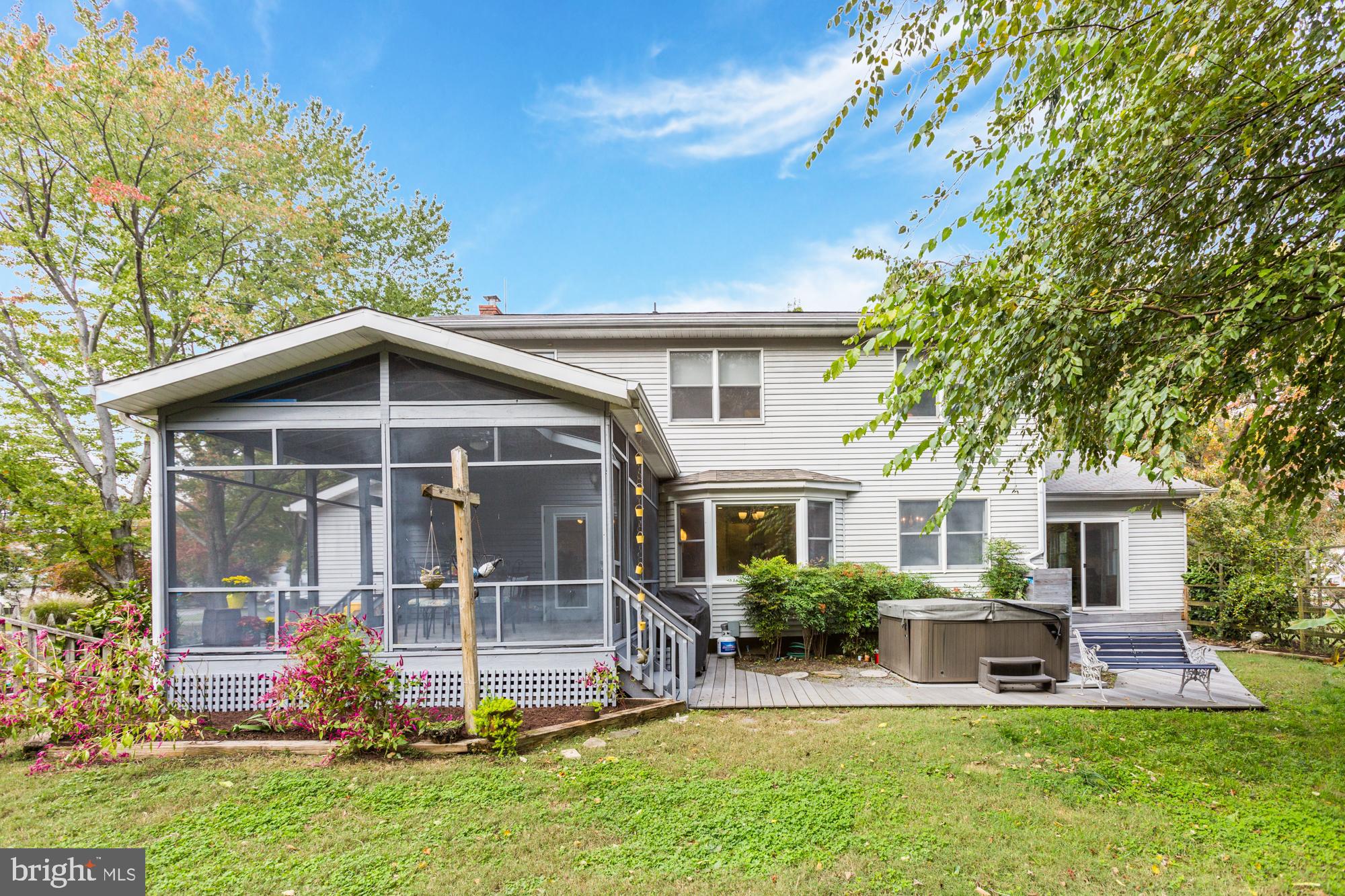 CAPE ST CLAIRE - Residential Lease