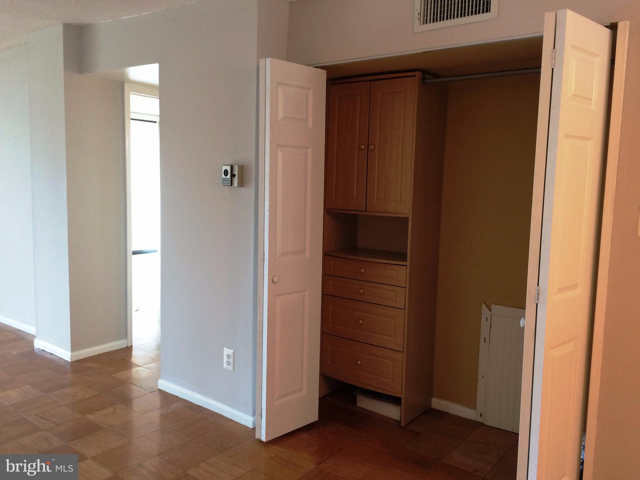 AMERICANA CENTRE - Residential Lease