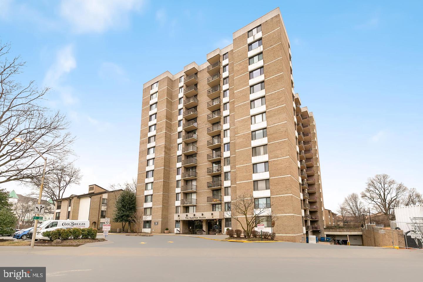 AMERICANA CENTRE - Residential Lease