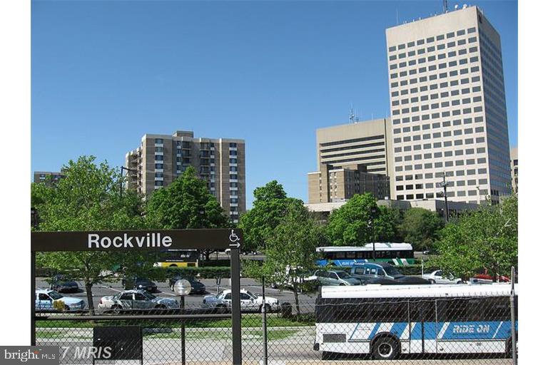 AMERICANA CENTRE - Residential Lease
