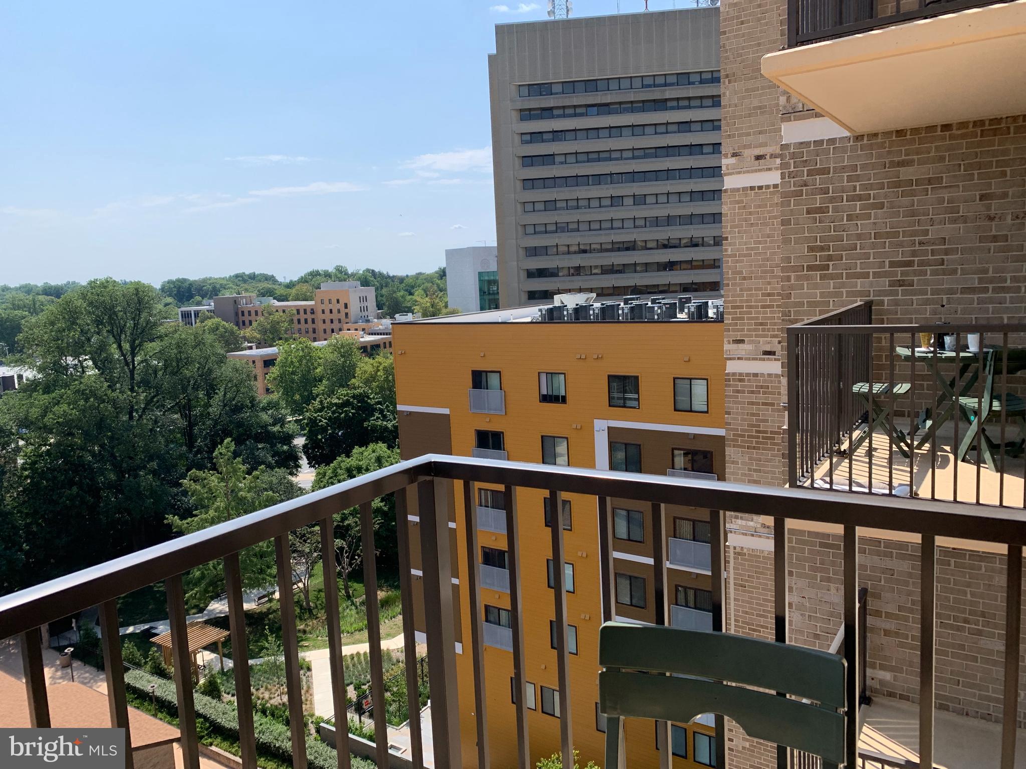 AMERICANA CENTRE - Residential Lease