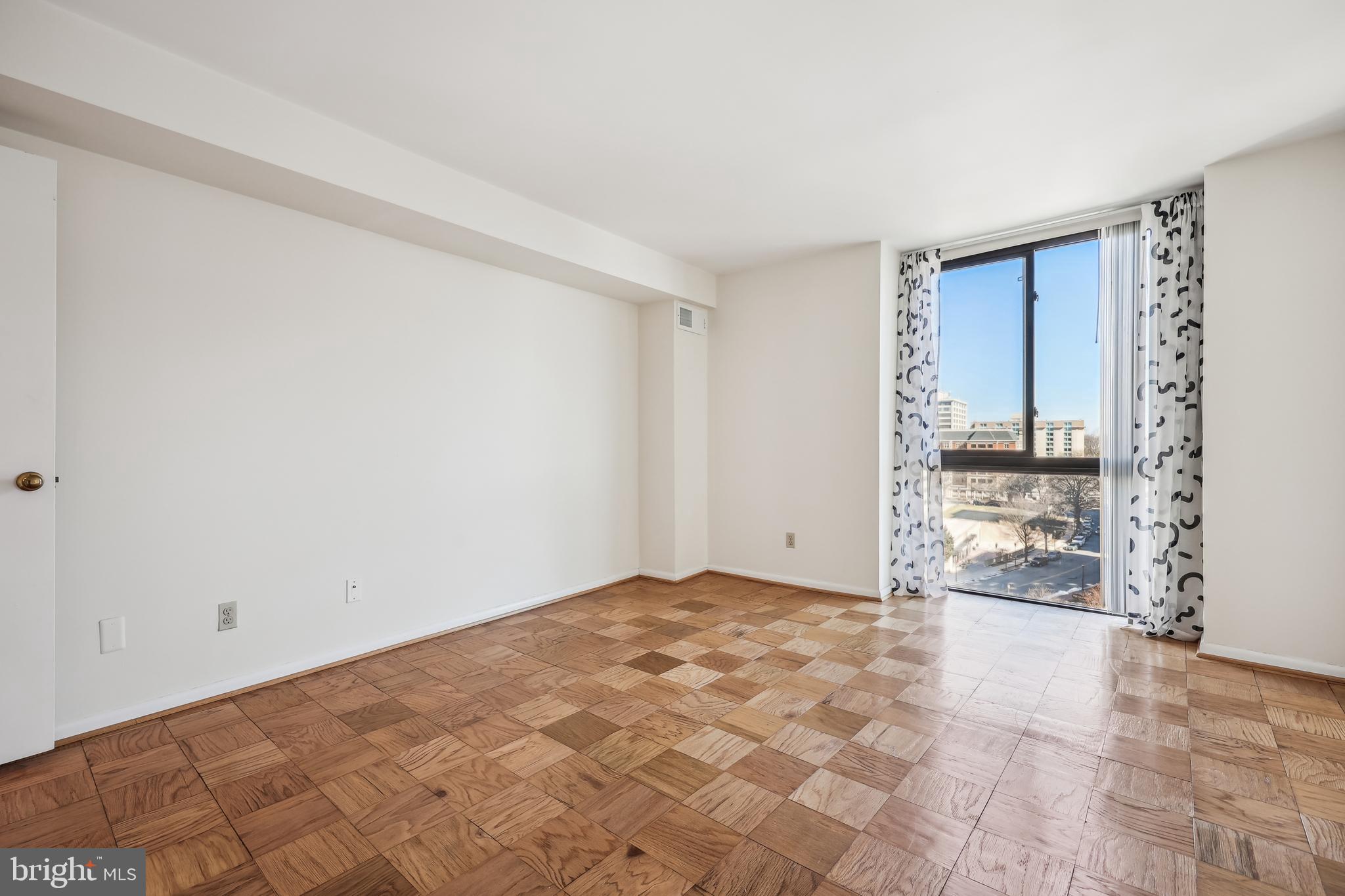 FRIENDSHIP HEIGHTS - Residential Lease