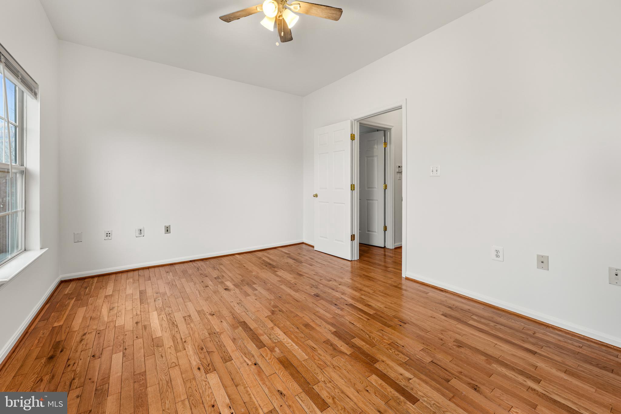 PARKSIDE AT ASHBURN - Residential