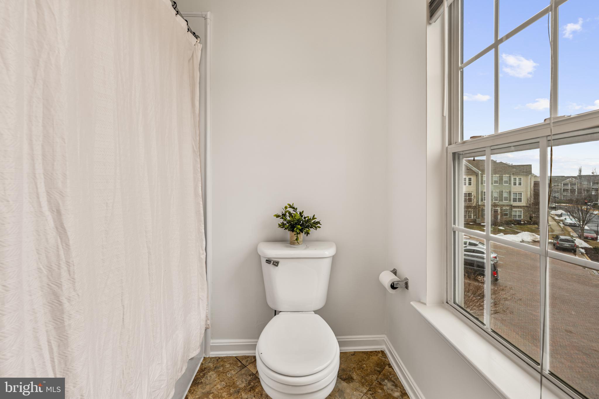 PARKSIDE AT ASHBURN - Residential