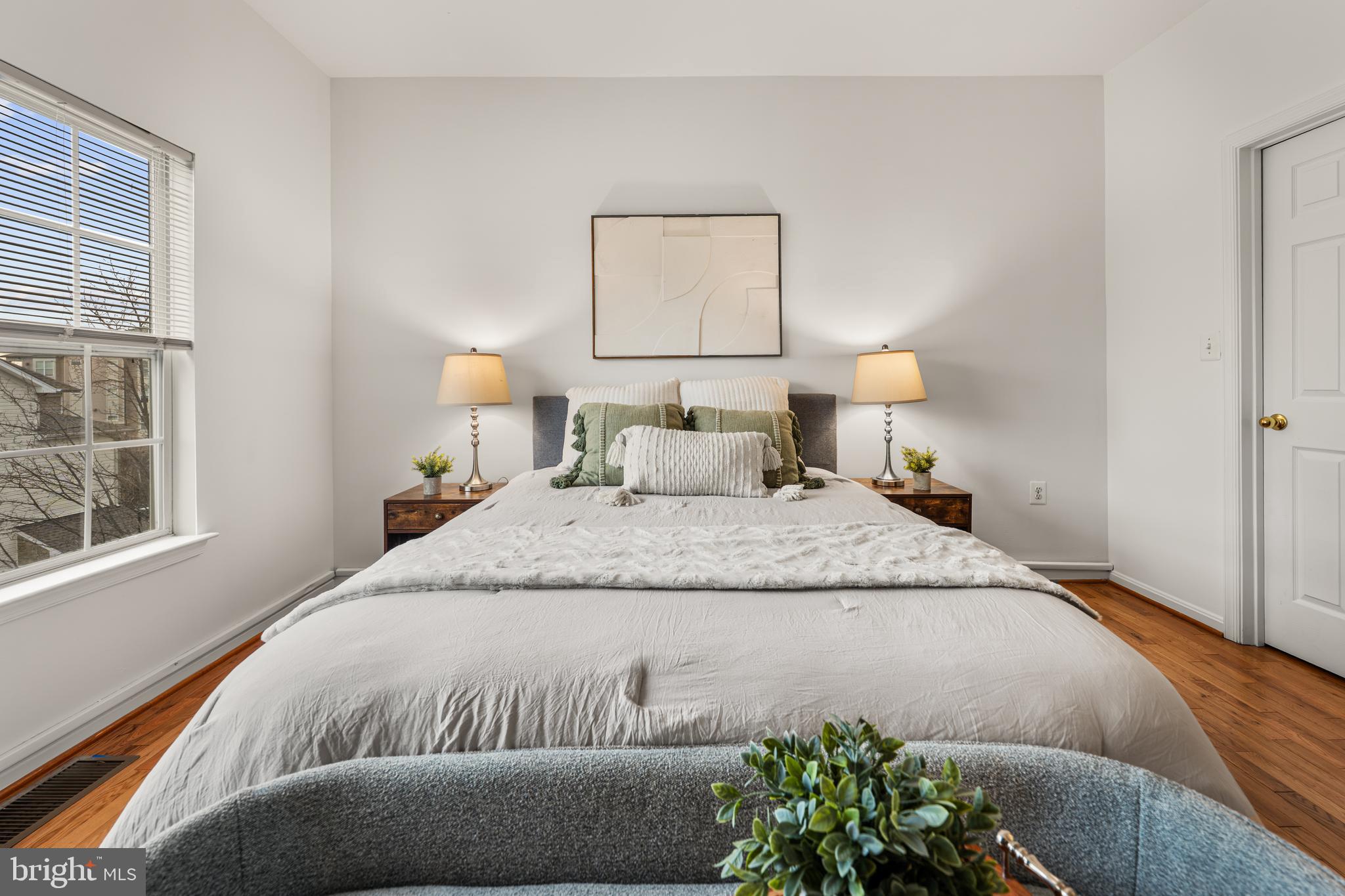 PARKSIDE AT ASHBURN - Residential