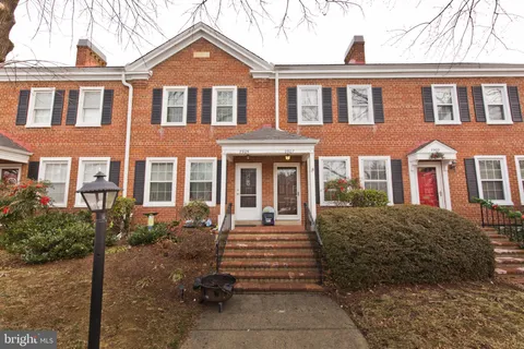 2907 S Buchanan Street, Arlington, VA MLS: VAAR2057380