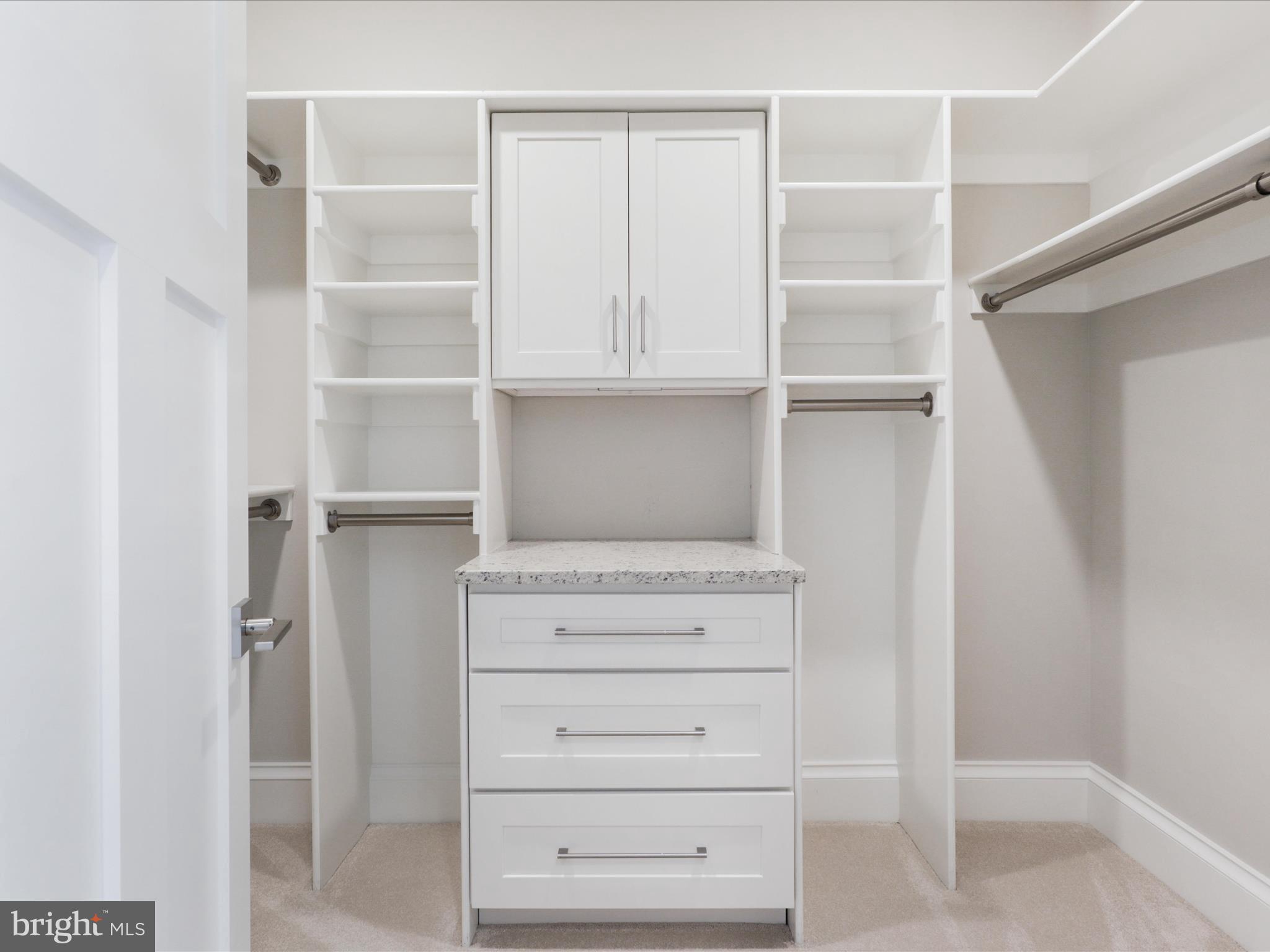 ROSEMONT - Residential