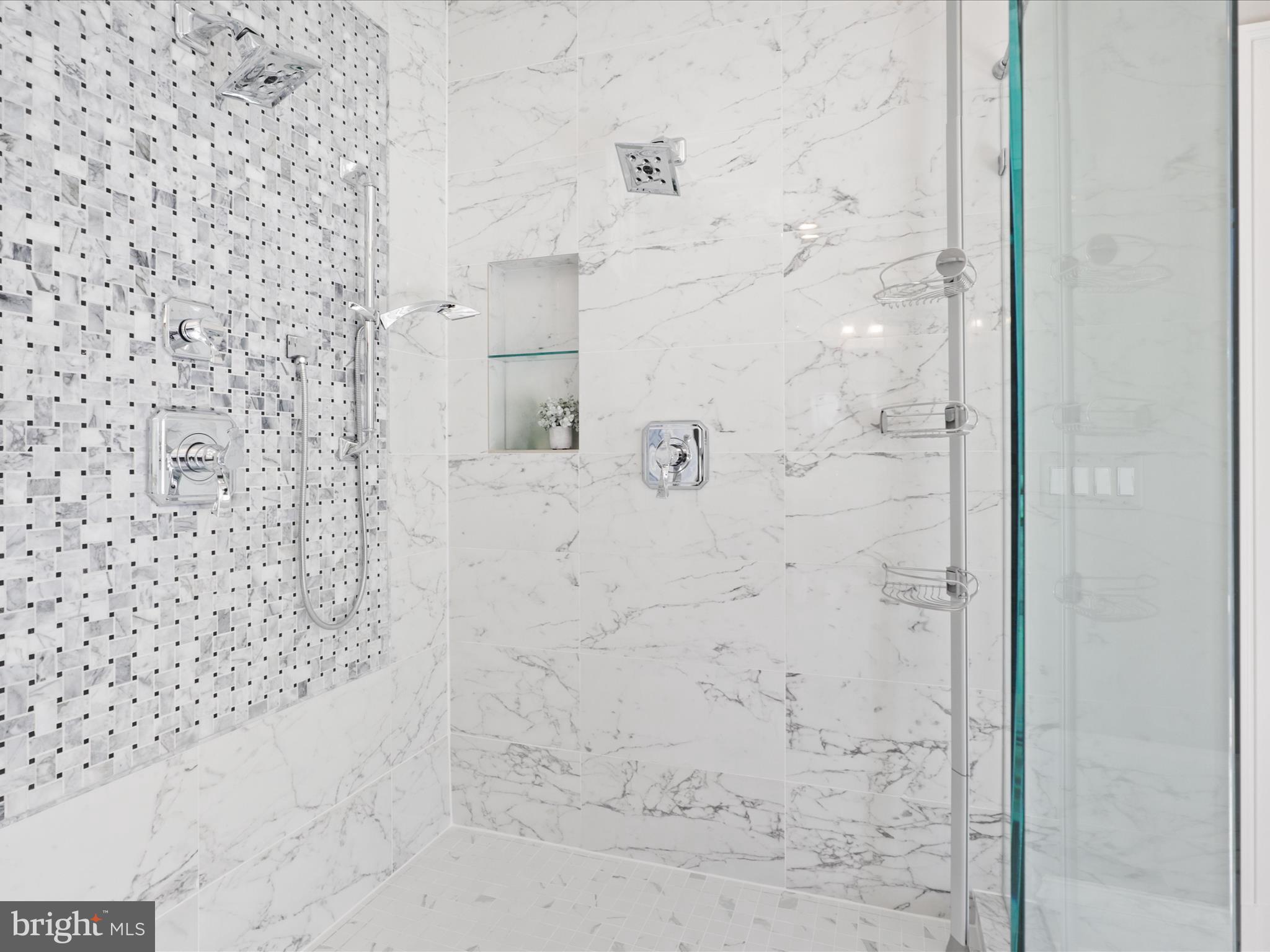 ROSEMONT - Residential