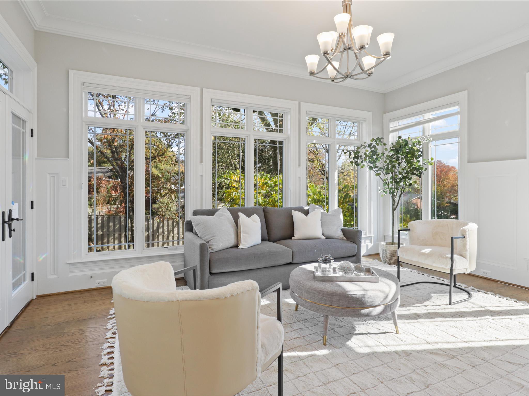 ROSEMONT - Residential