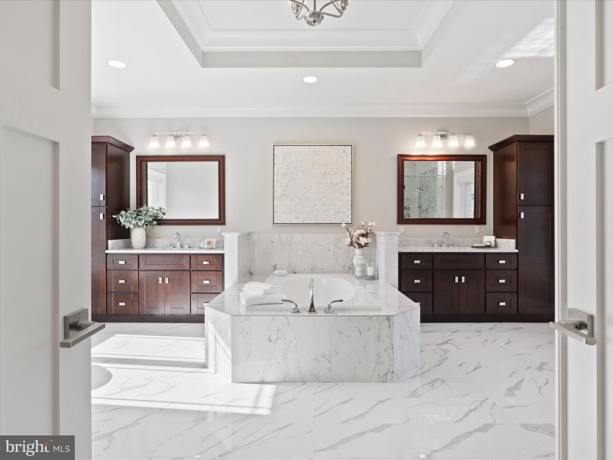 ROSEMONT - Residential