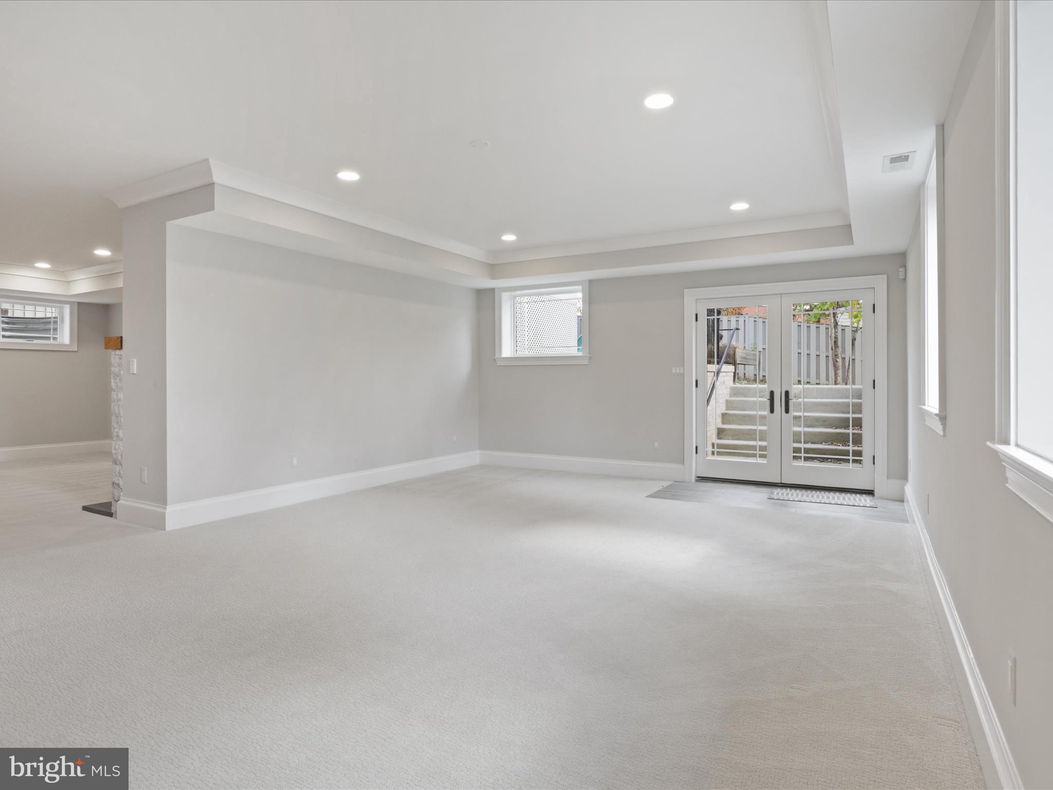 ROSEMONT - Residential