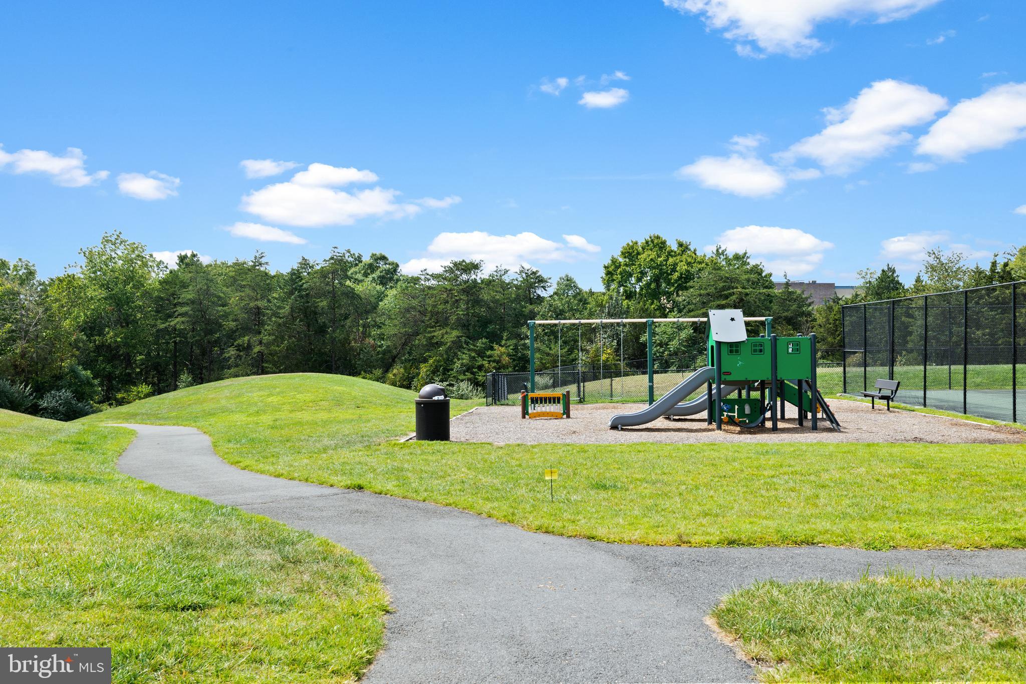 WENTWORTH GREEN - Residential Lease