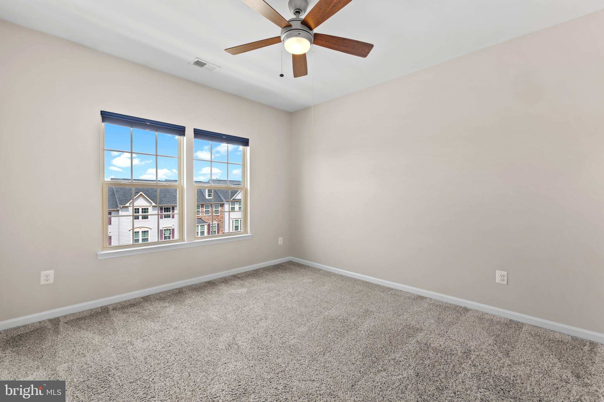 WENTWORTH GREEN - Residential Lease