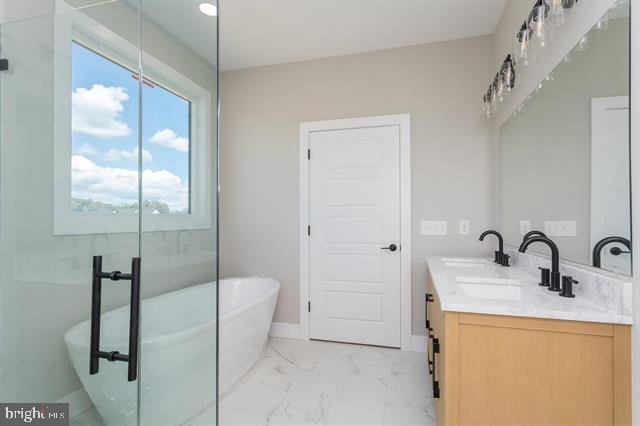 THE PONDS - Residential