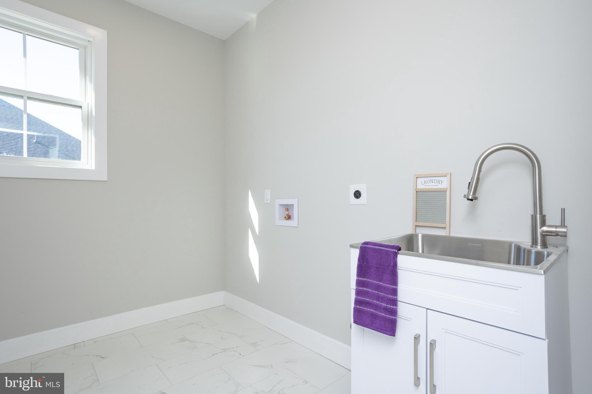 THE PONDS - Residential