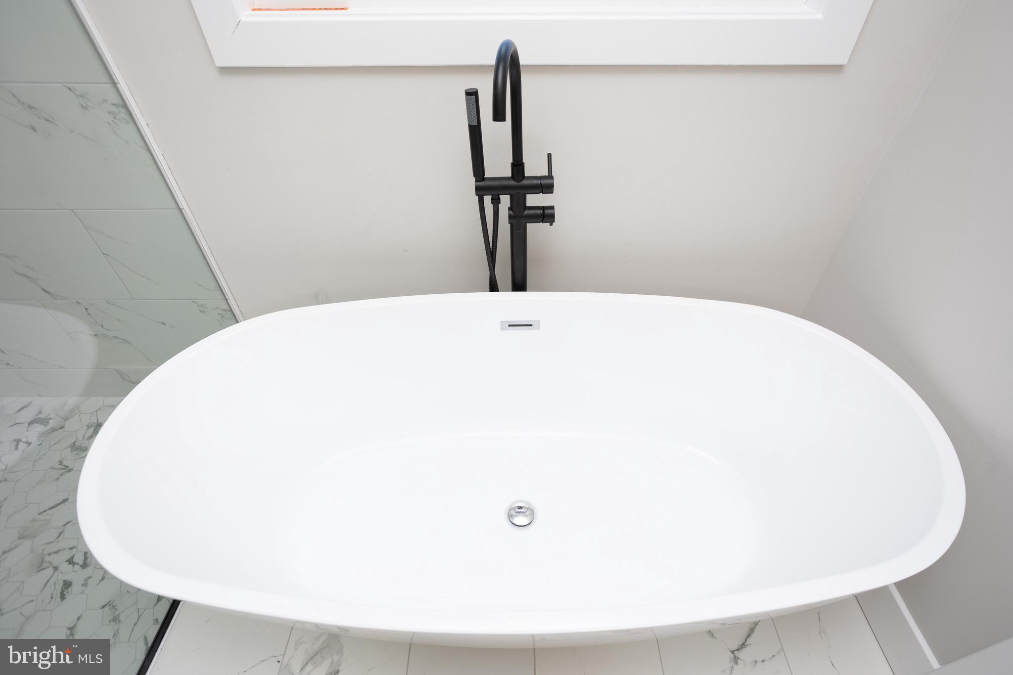 THE PONDS - Residential