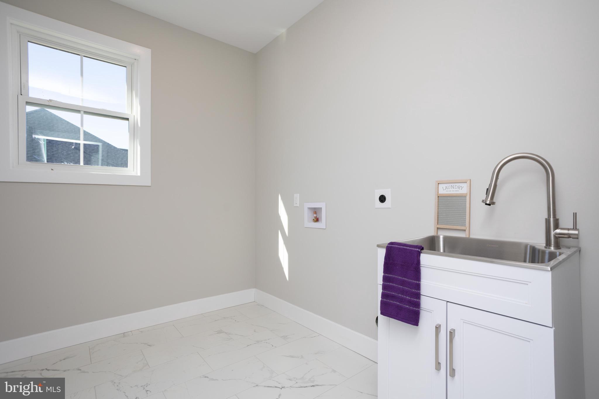 THE PONDS - Residential