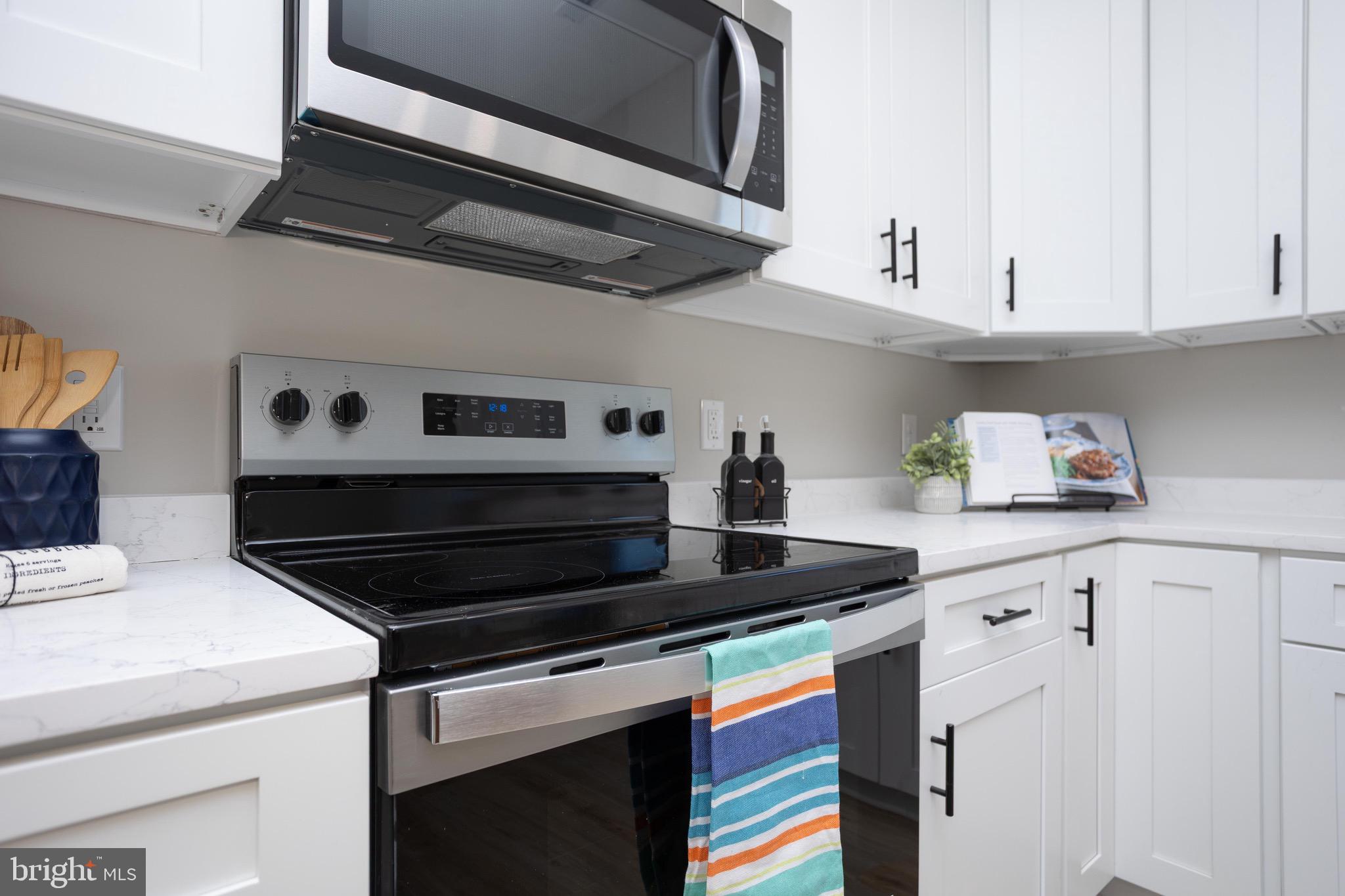 THE PONDS - Residential