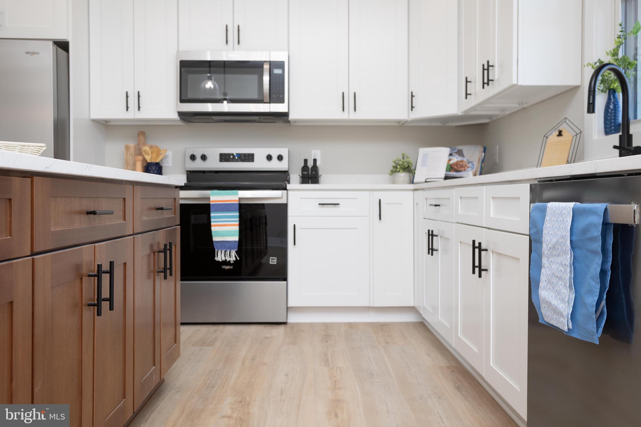 THE PONDS - Residential