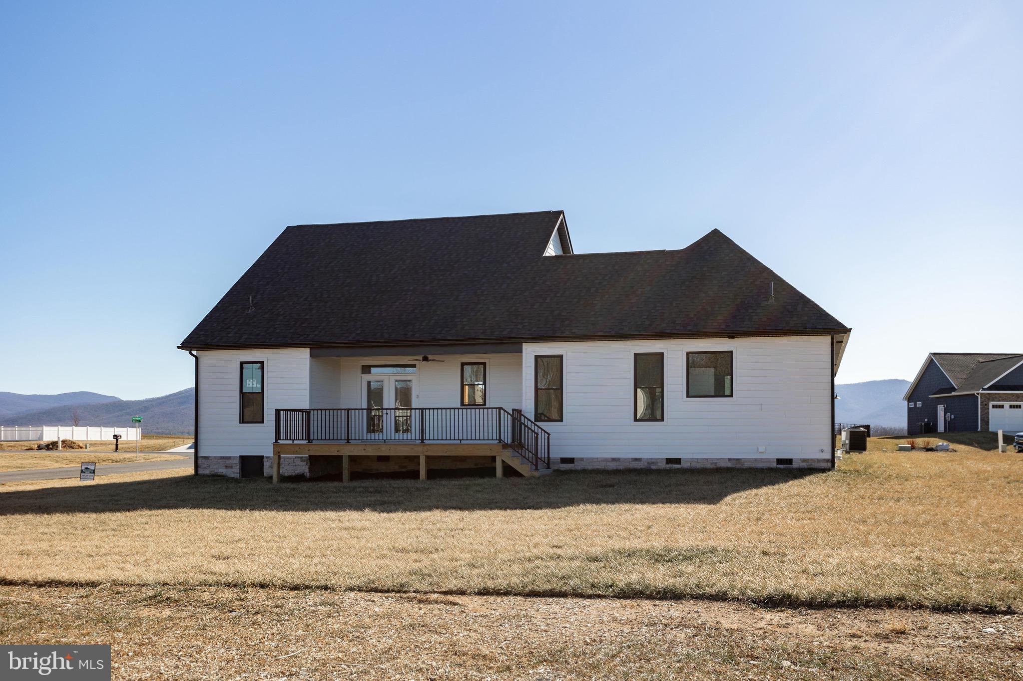 THE PONDS - Residential
