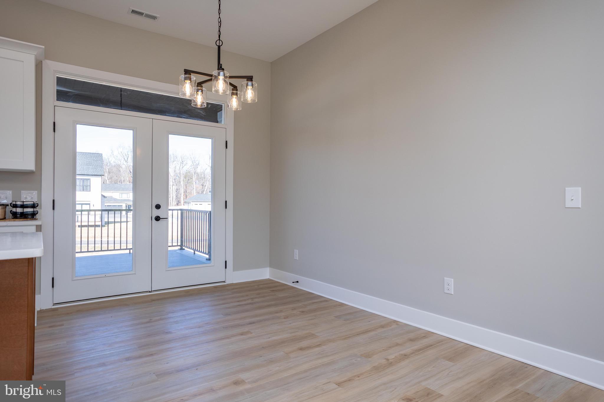 THE PONDS - Residential