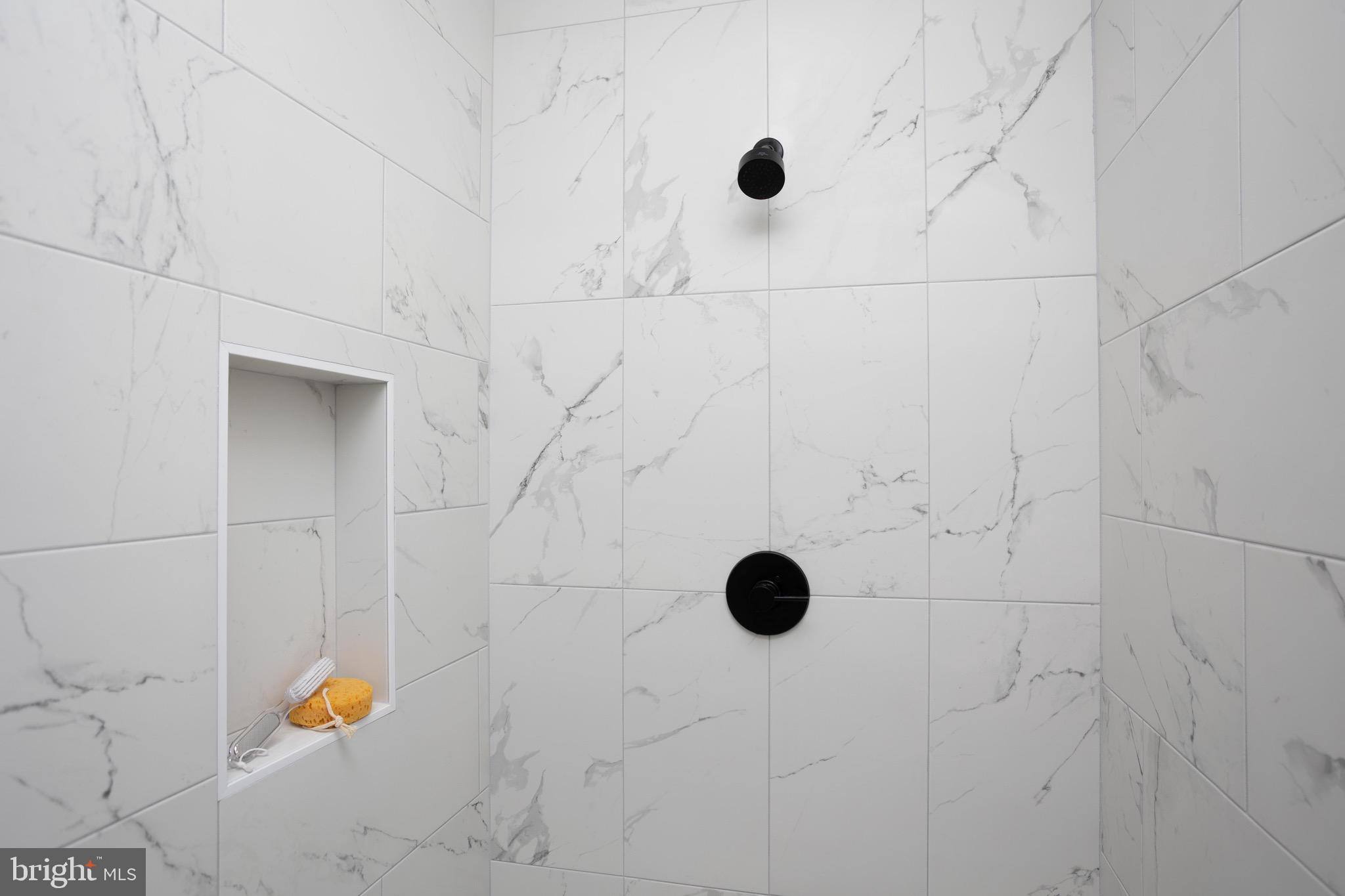 THE PONDS - Residential