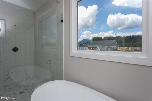 THE PONDS - Residential