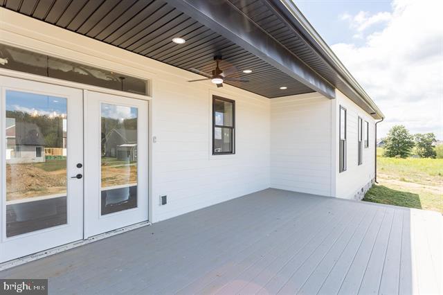 THE PONDS - Residential