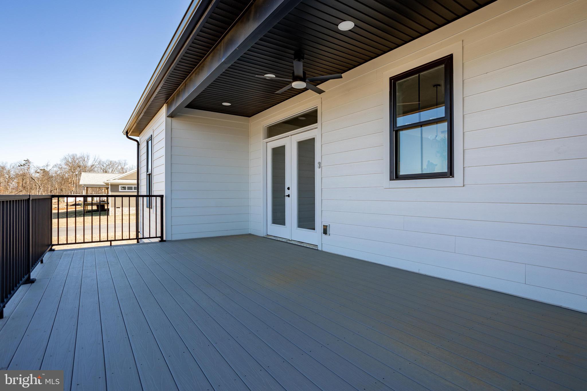 THE PONDS - Residential