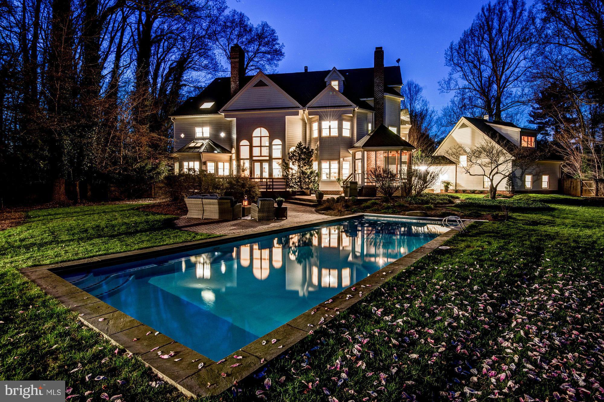 ELMWOOD ESTATES - Residential