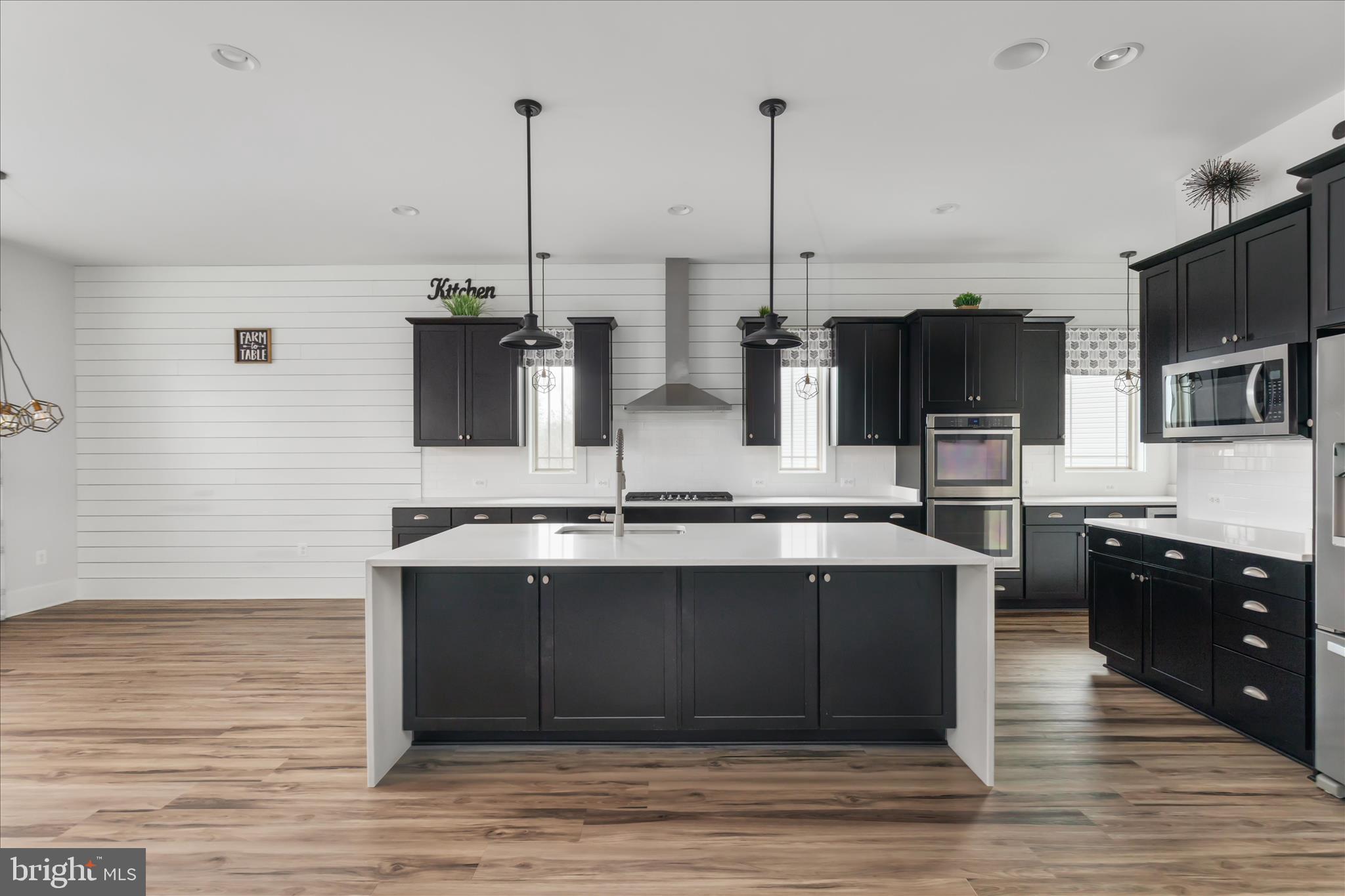 EMBREY MILL - Residential