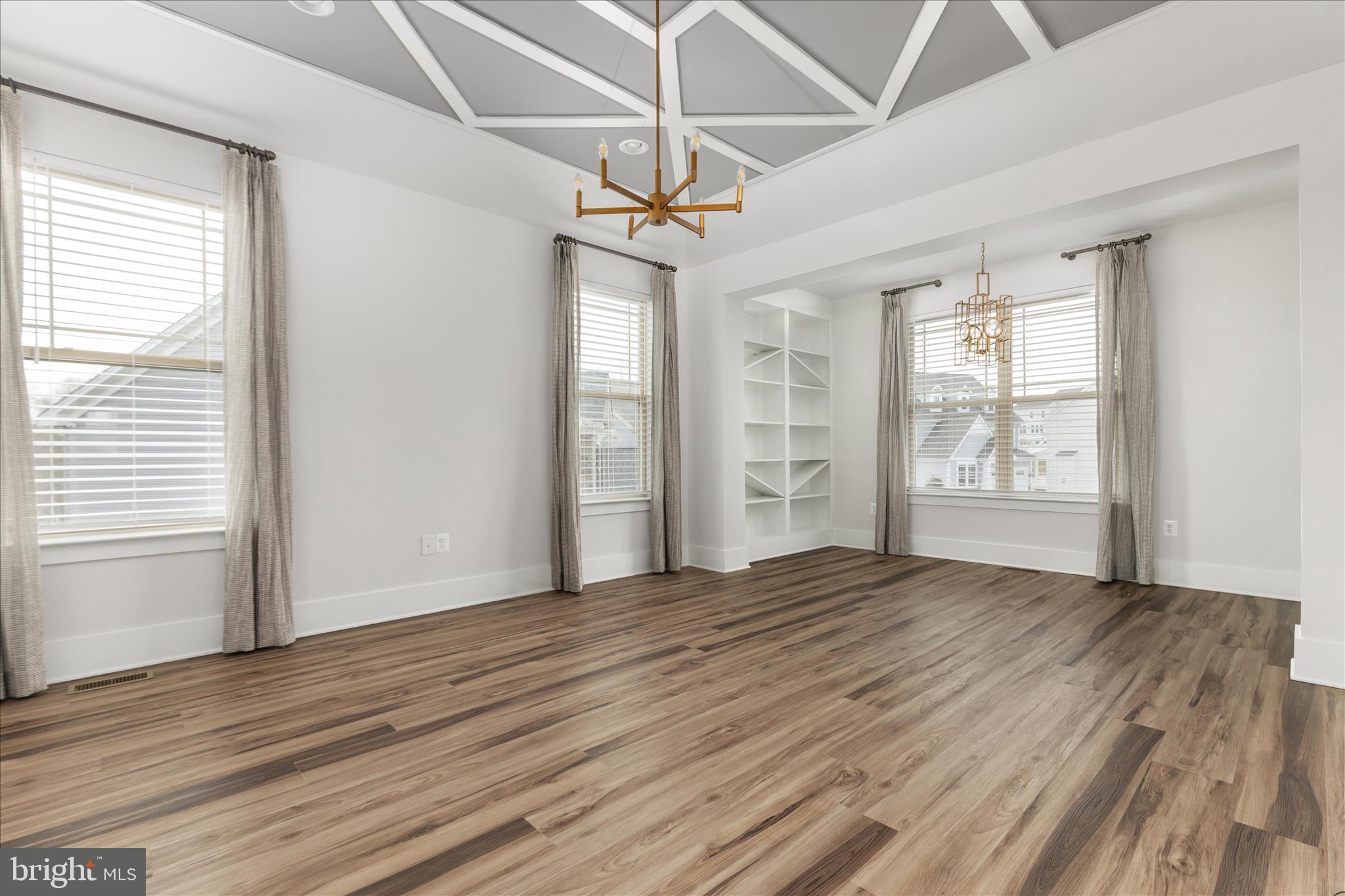 EMBREY MILL - Residential